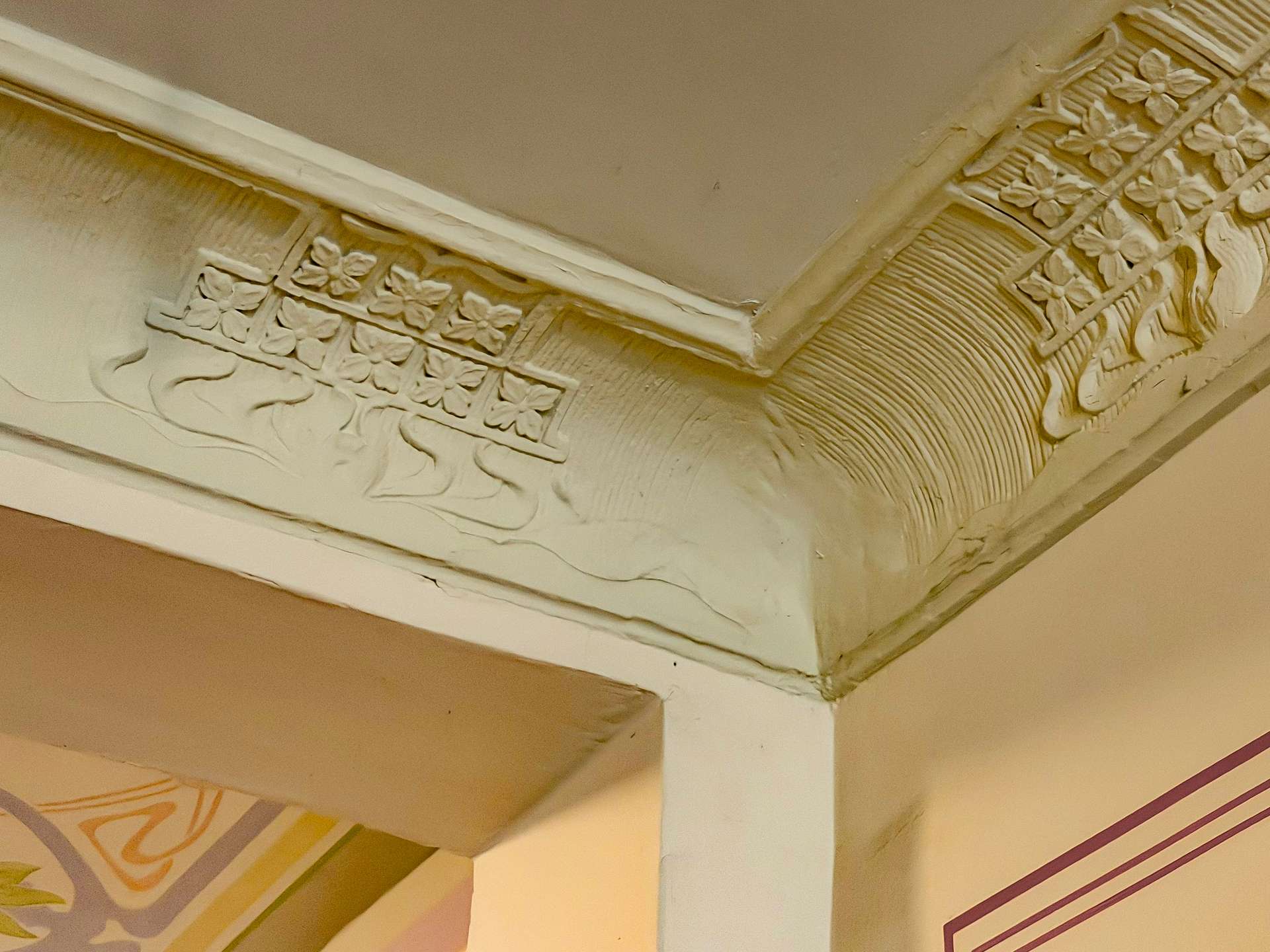 Deckendetail