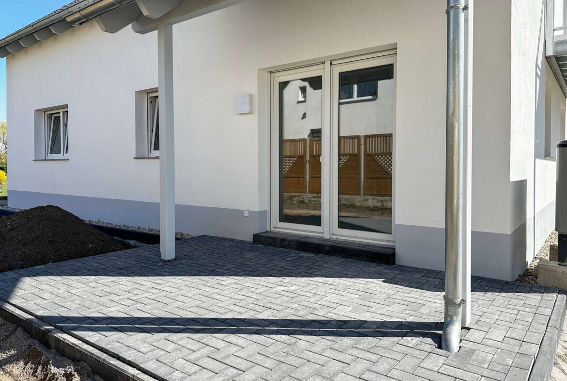 Überdachte Terrasse - Musterhaus 