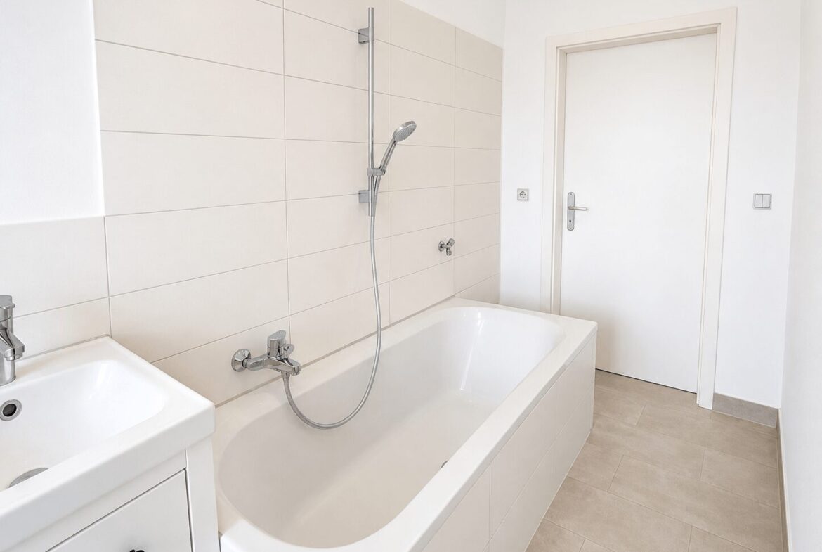 Bad mit Wanne