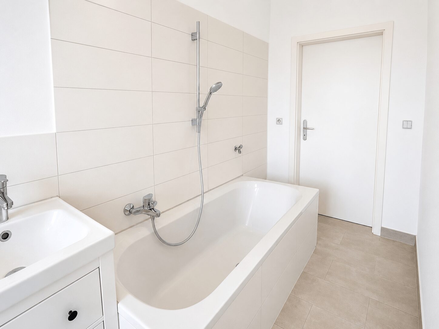 Bad mit Wanne