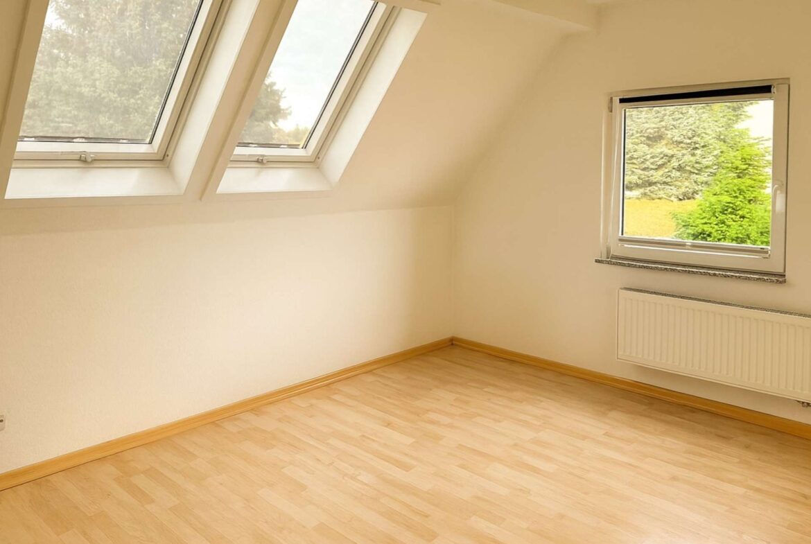 Lichtdurchflutetes Schlafzimmer