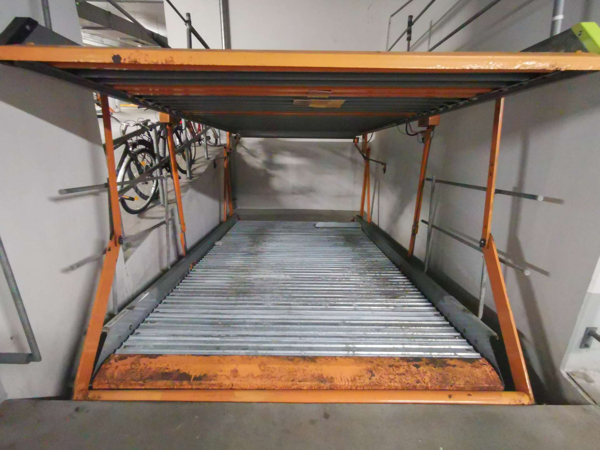 Parkplatz (Bsp.)