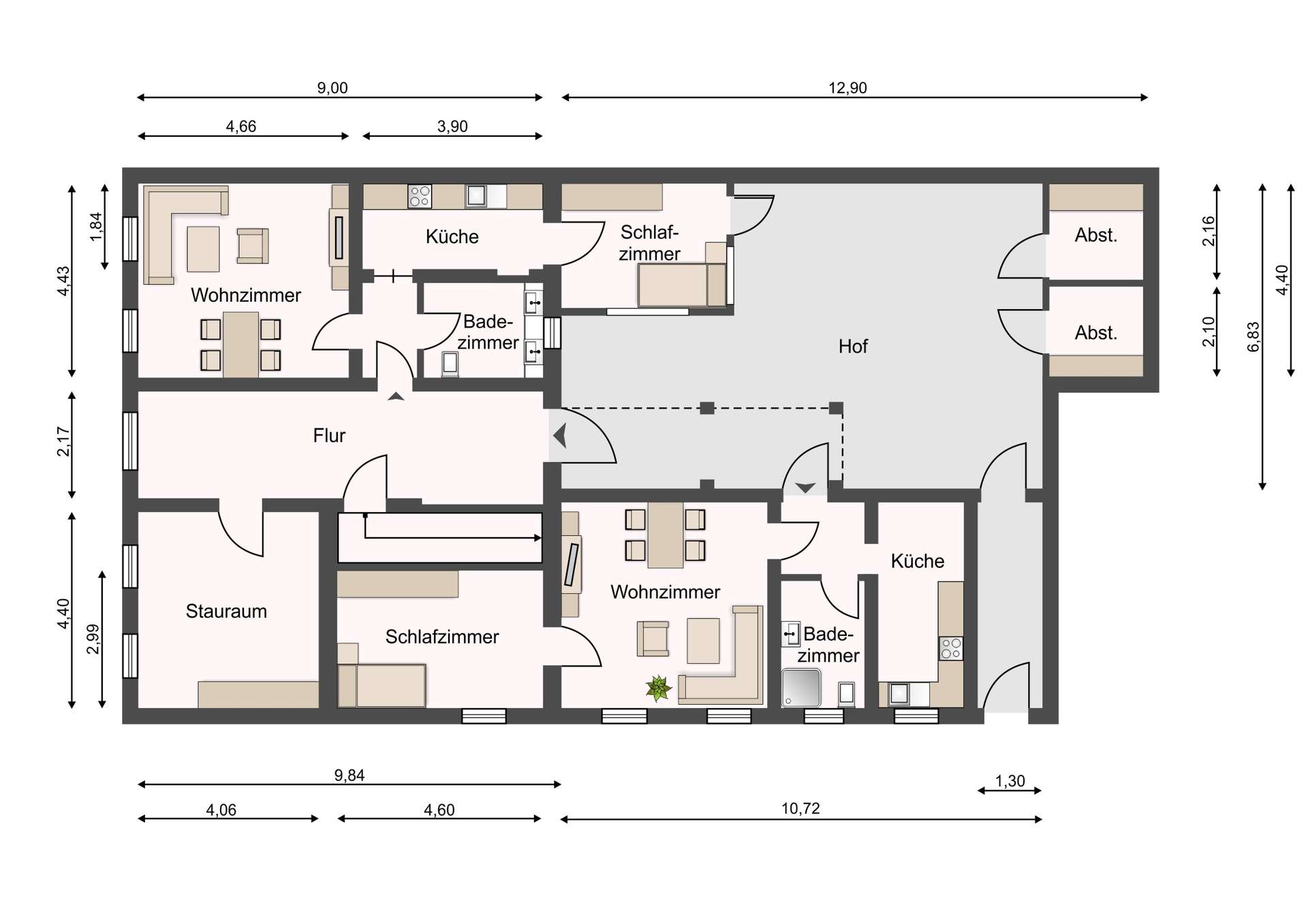 Detaillierter Grundriss eines Hauses von oben mit Wohn- und Küchenbereichen, Schlafzimmern, Badezimmern, Fluren und Hofbereich.