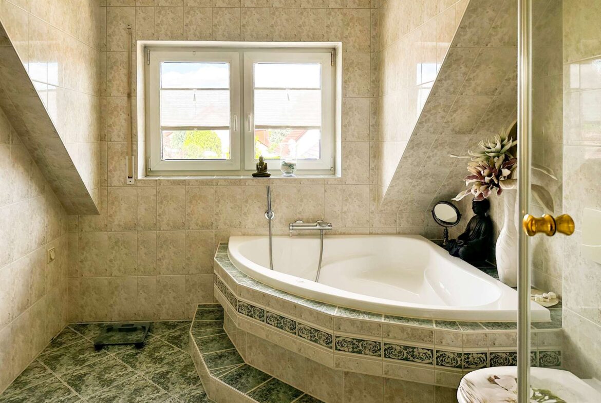 Elegante Eckbadewanne