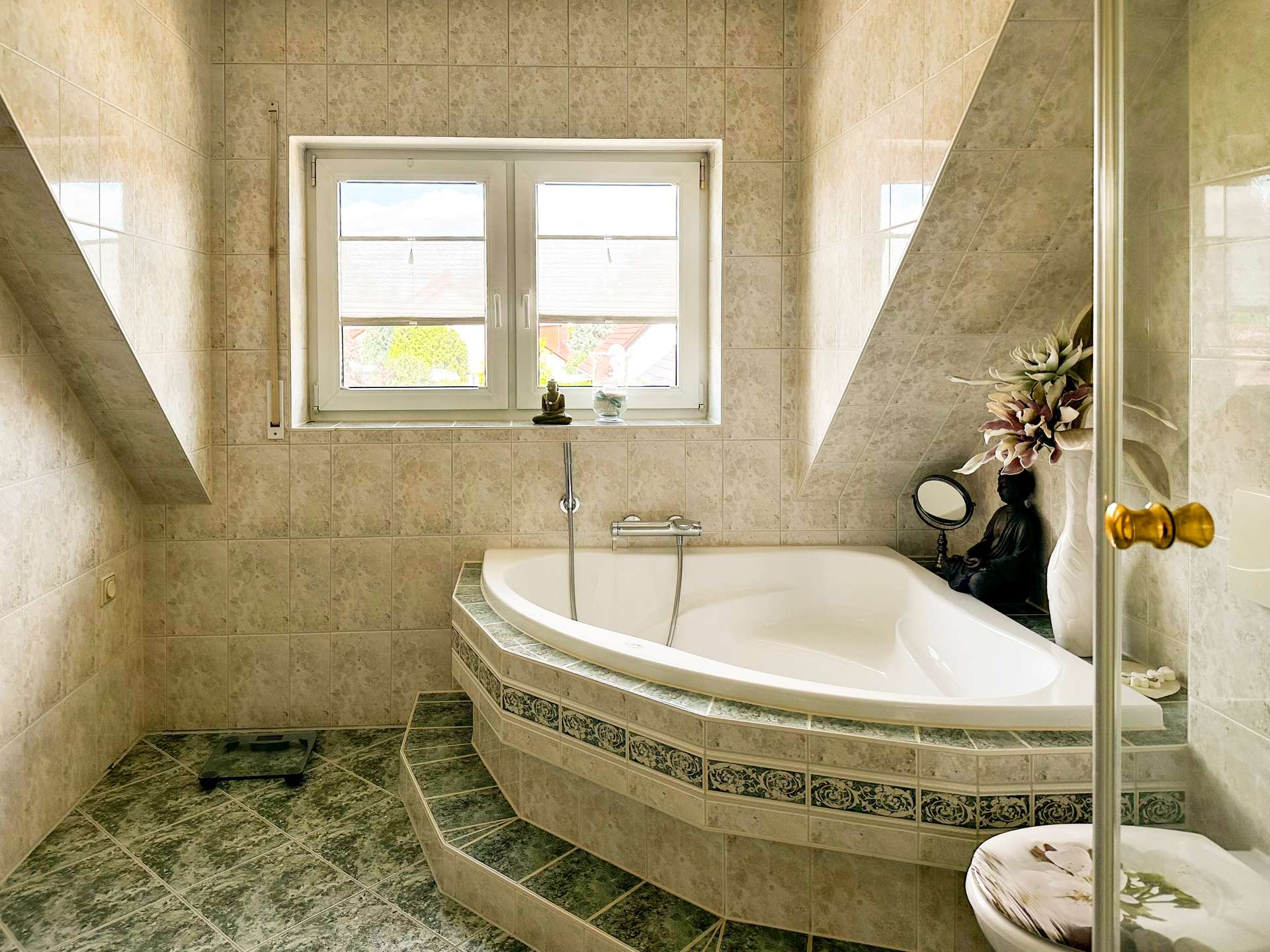 Elegante Eckbadewanne