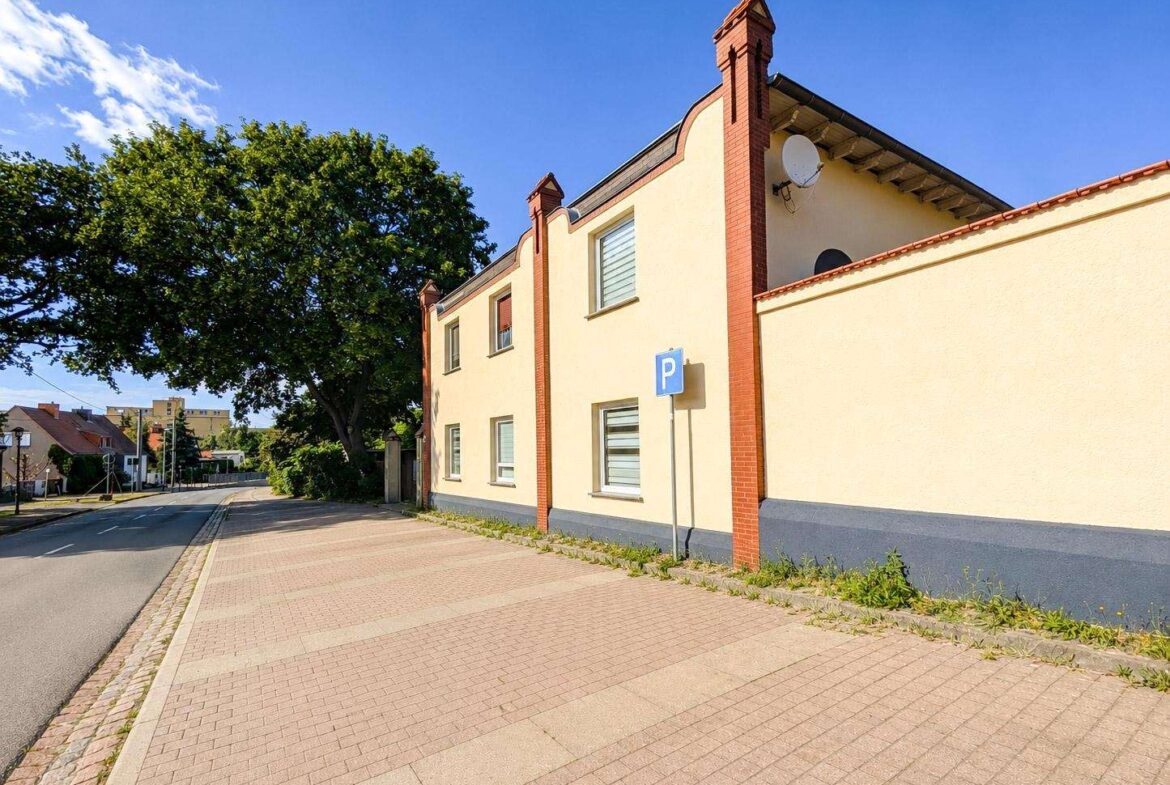 Parkplätze vor dem Haus