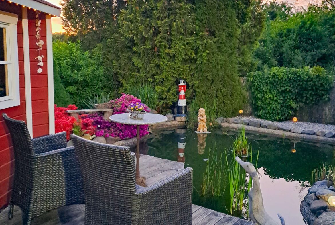 Garten mit Teich