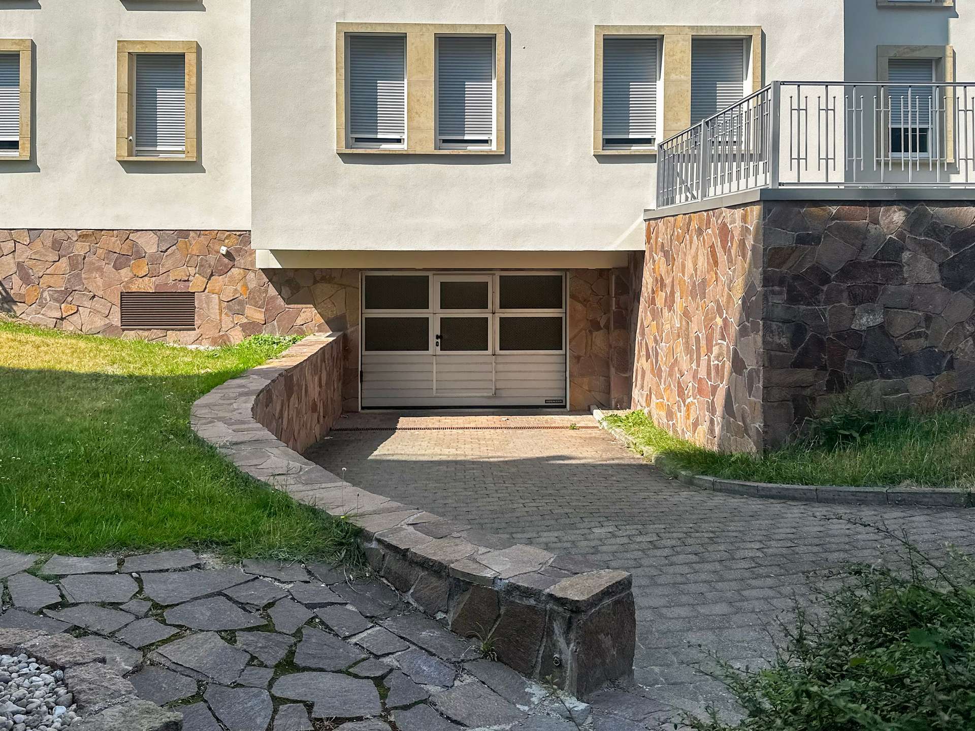 Zufahrt zur Tiefgarage