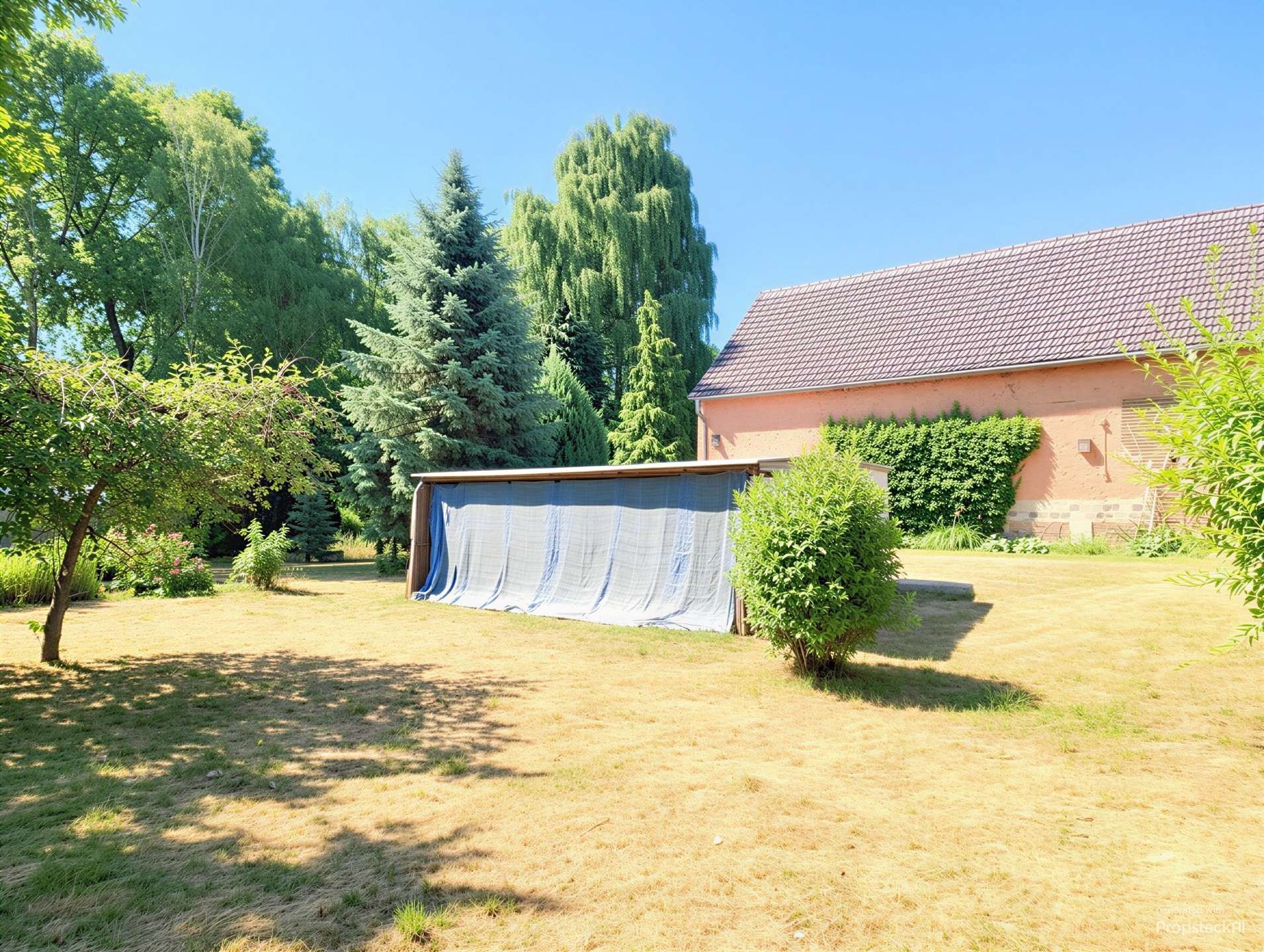 1.966 m² Grundstück