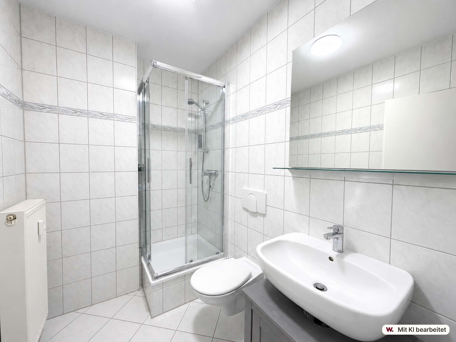 Badezimmer mit Dusche