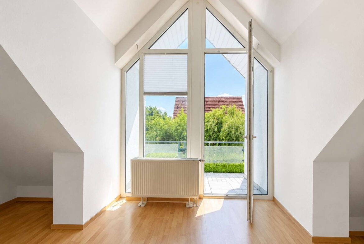 großzügige Giebelverglasung