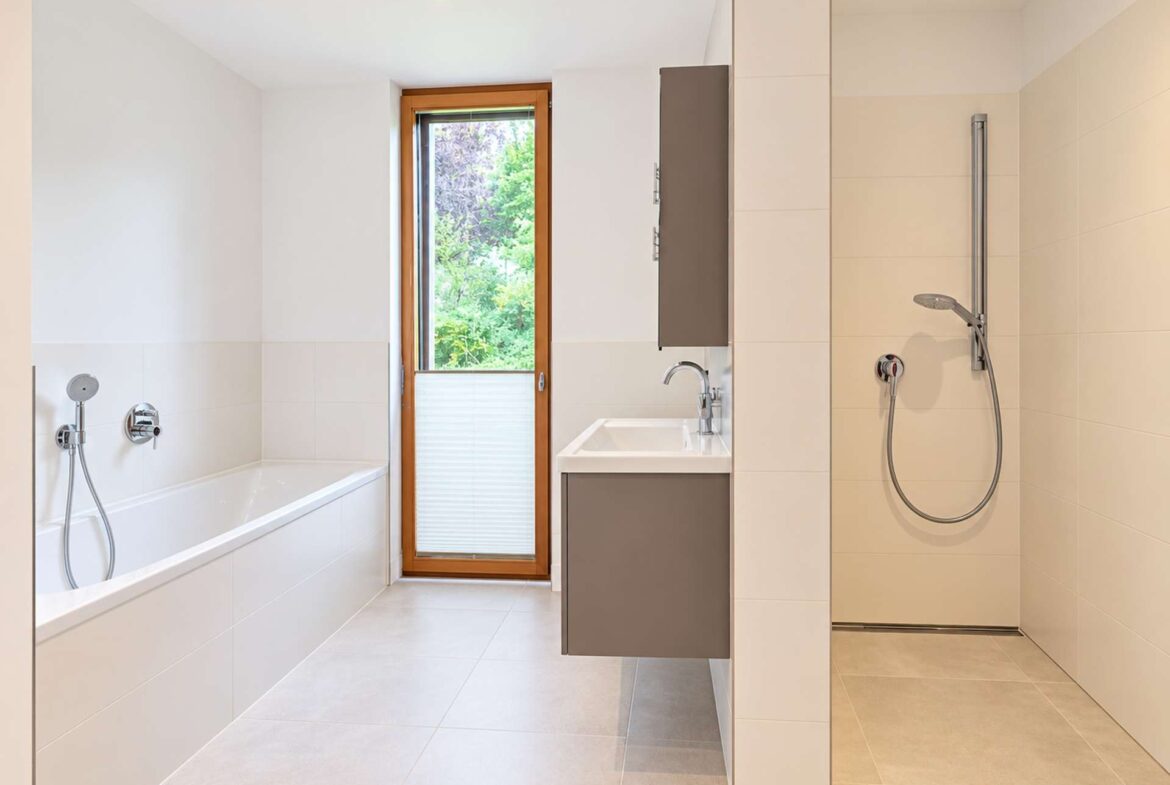 Badezimmer EG