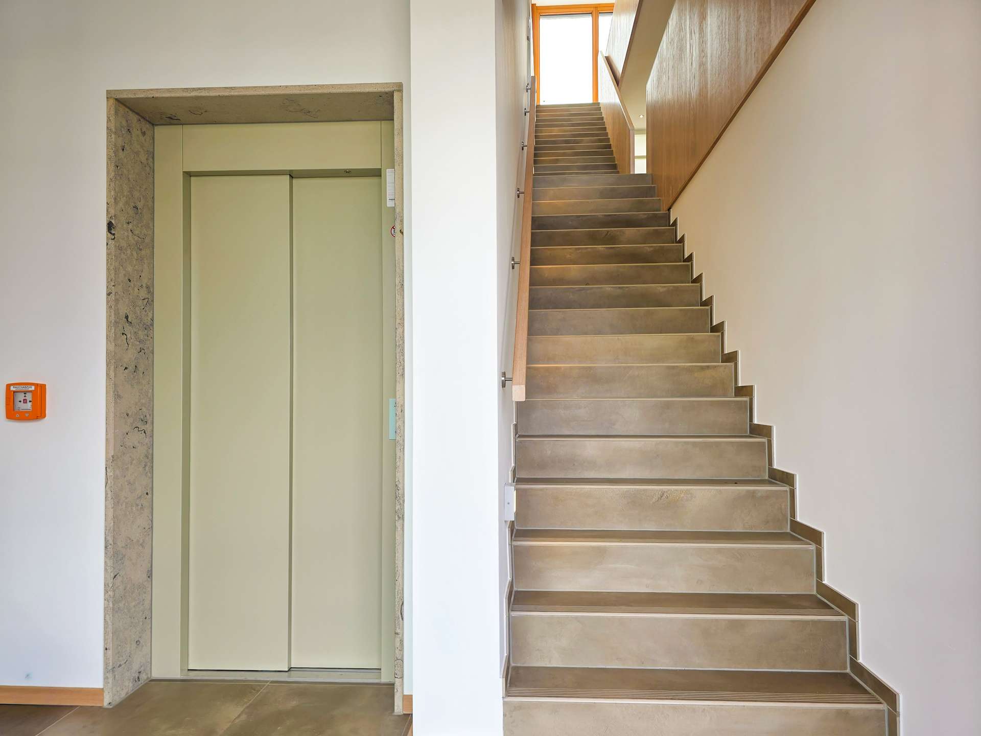 Treppenhaus Eingang