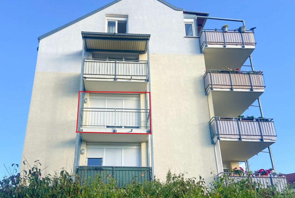 Seitenansicht zugehöriger Balkon