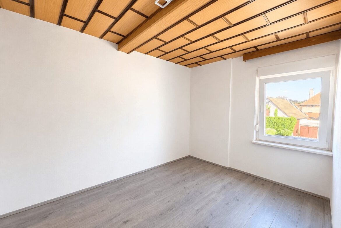 zweites Schlafzimmer OG