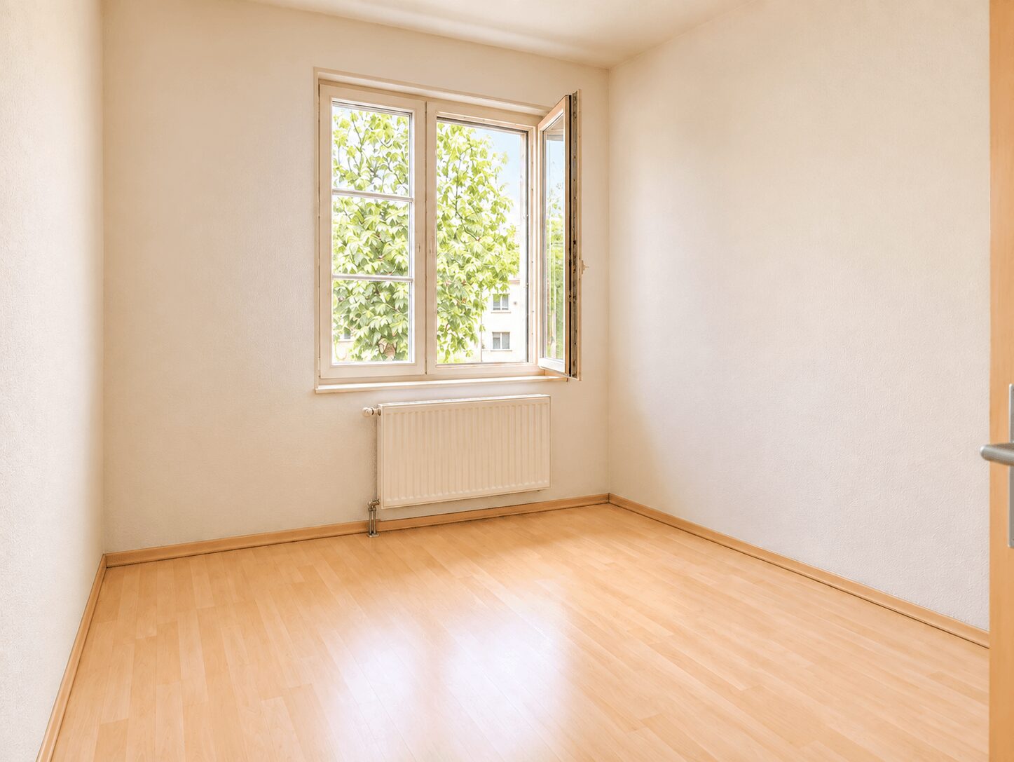 Schlafzimmer (KI-beräumt)