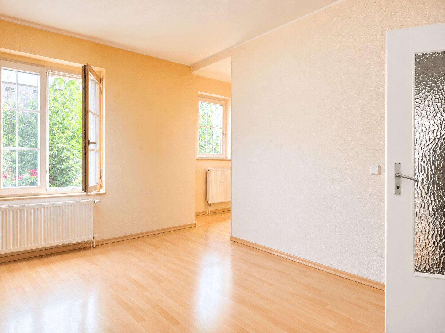 Wohnzimmer (KI-beräumt)