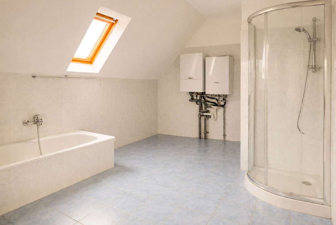 Badezimmer (KI-beräumt)