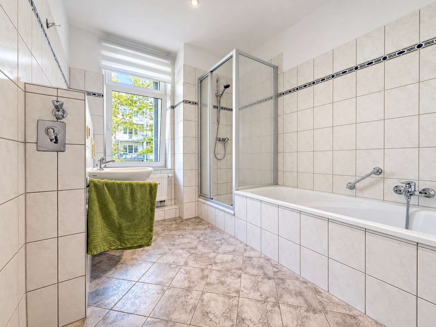 Wanne u. Dusche