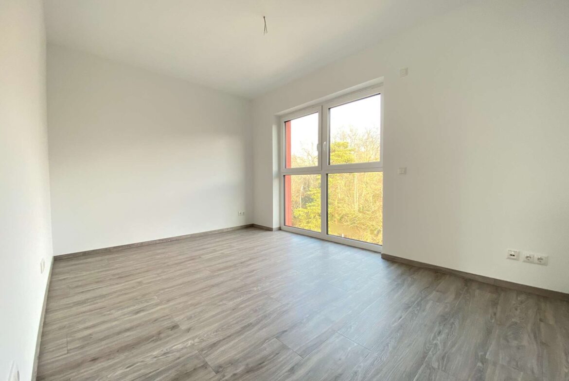 Schlafzimmer mit Blick ins Grüne