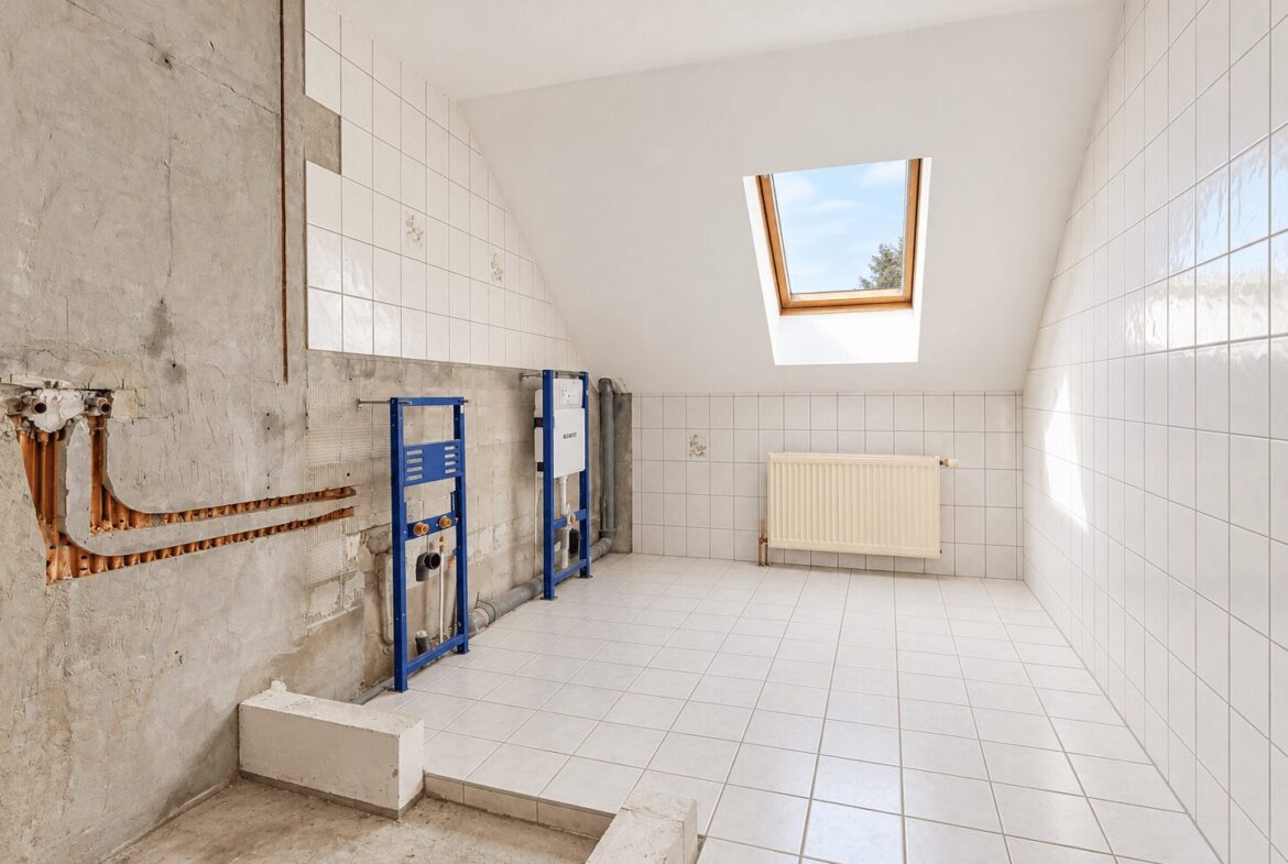 Badezimmer im DG