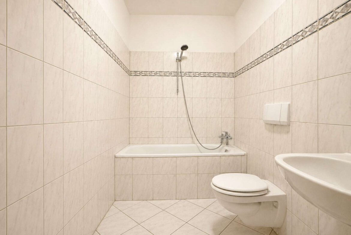 Badezimmer mit Wanne