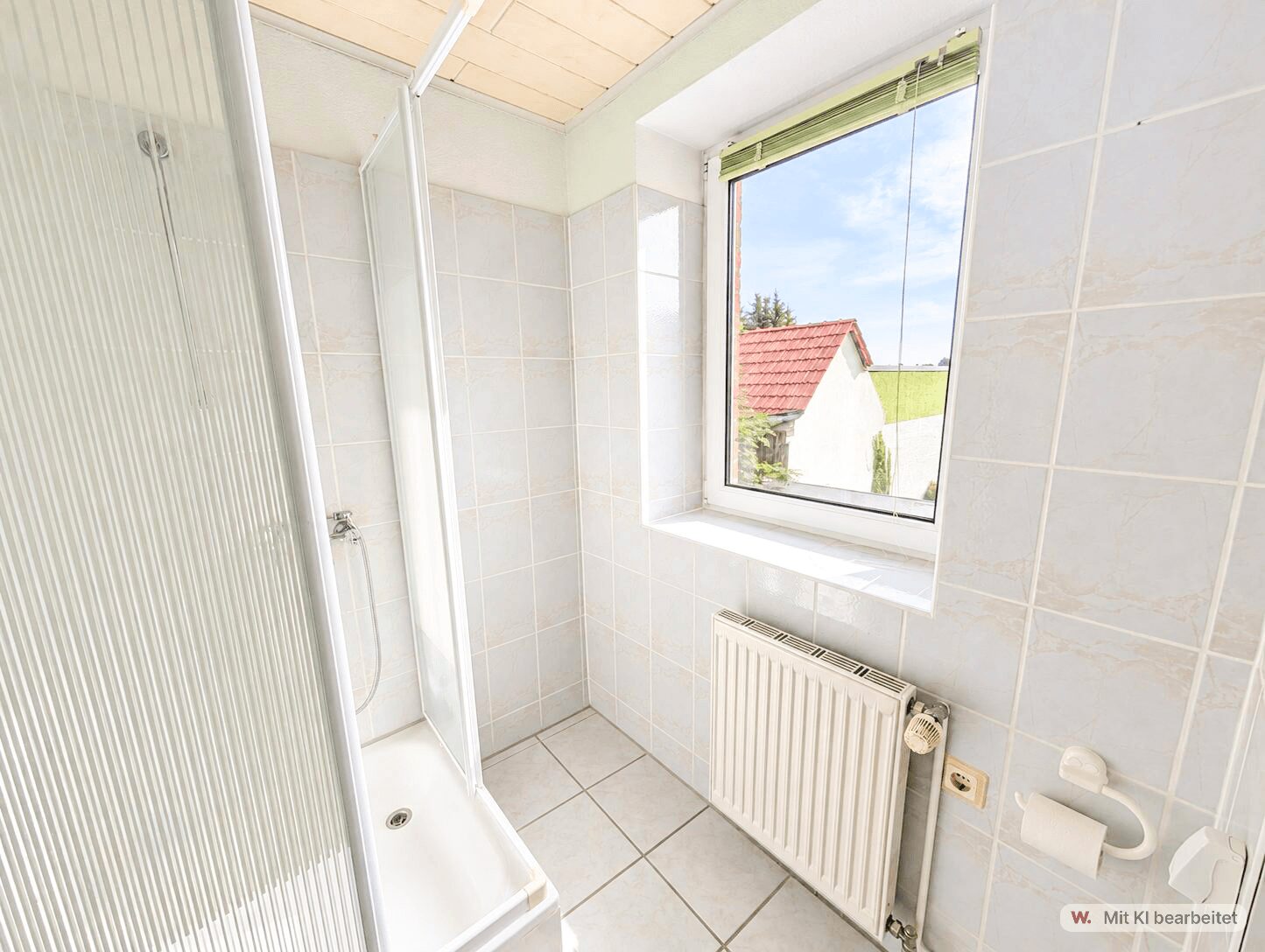 1. OG links - Bad mit Dusche