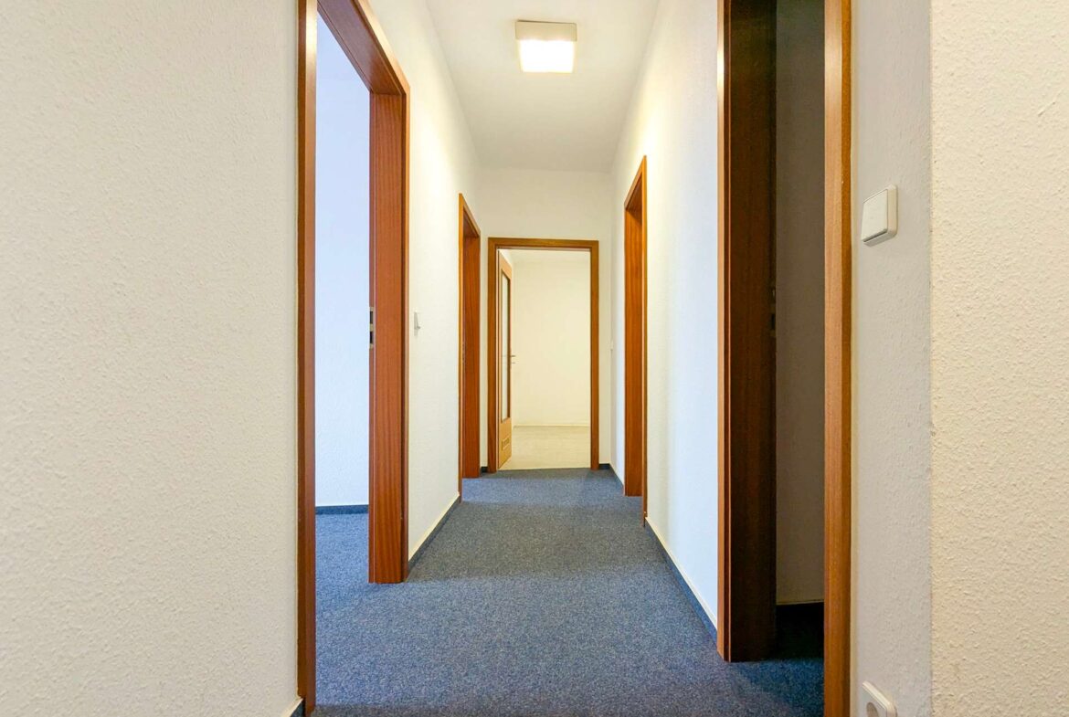 Haus33_DG_GE06_Flur