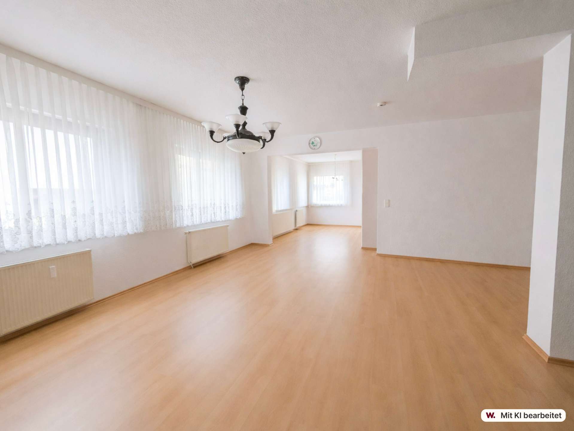 Großzügiges Wohnzimmer