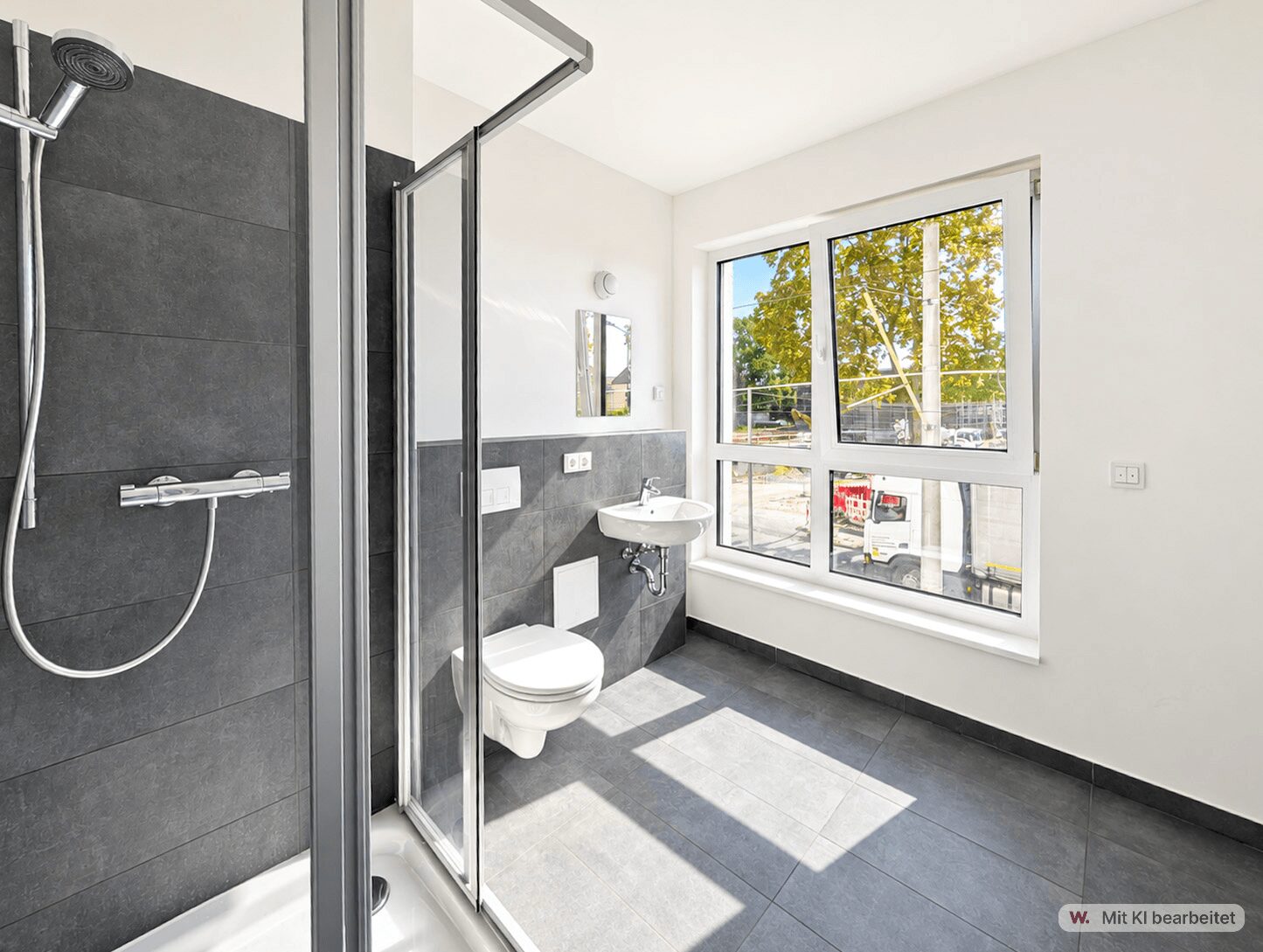 Tageslichtbad mit Dusche