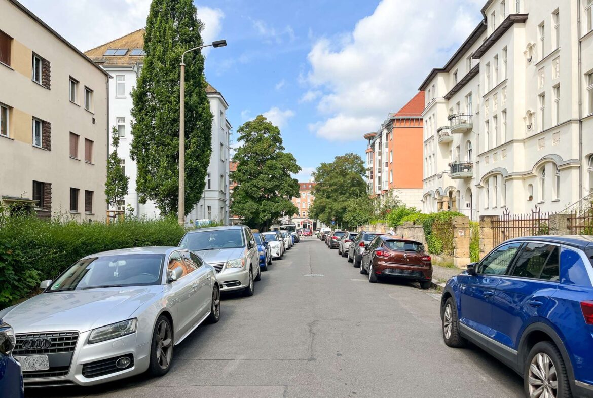 Straßenansicht