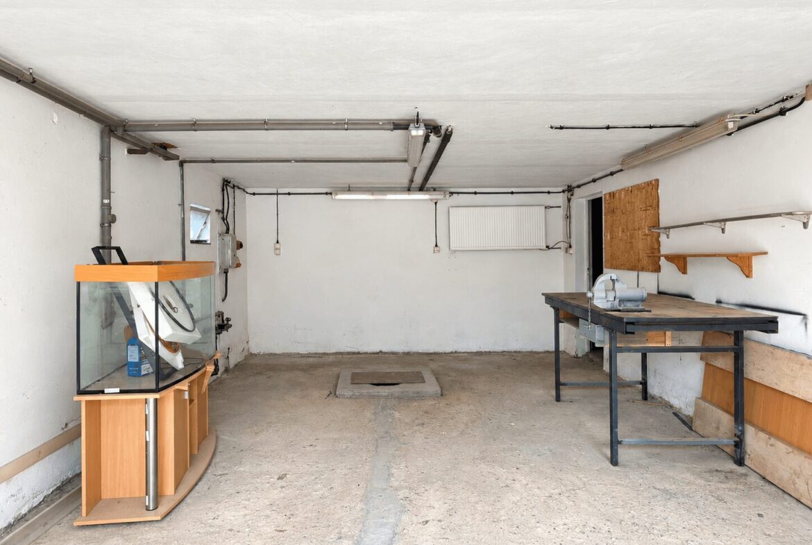 Garage mit viel Platz für Ihre Ideen