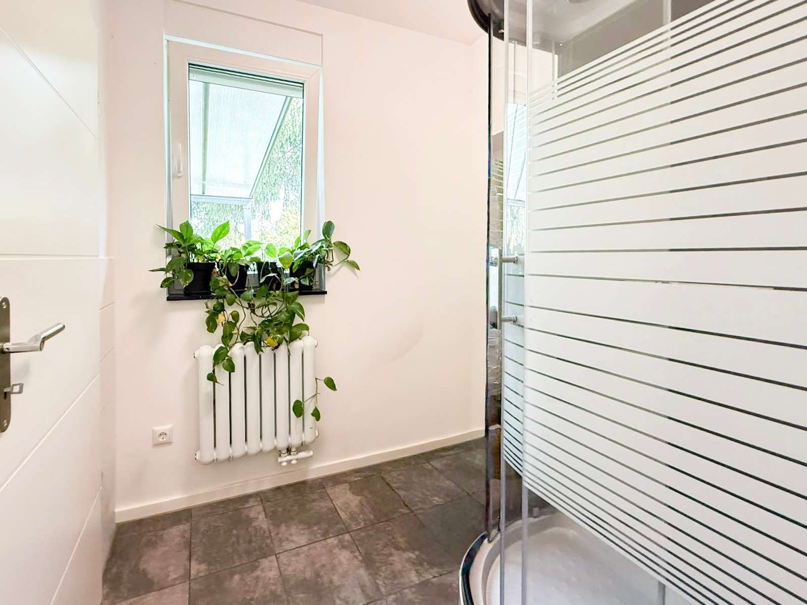 Bad mit Dusche | Gartenhaus 