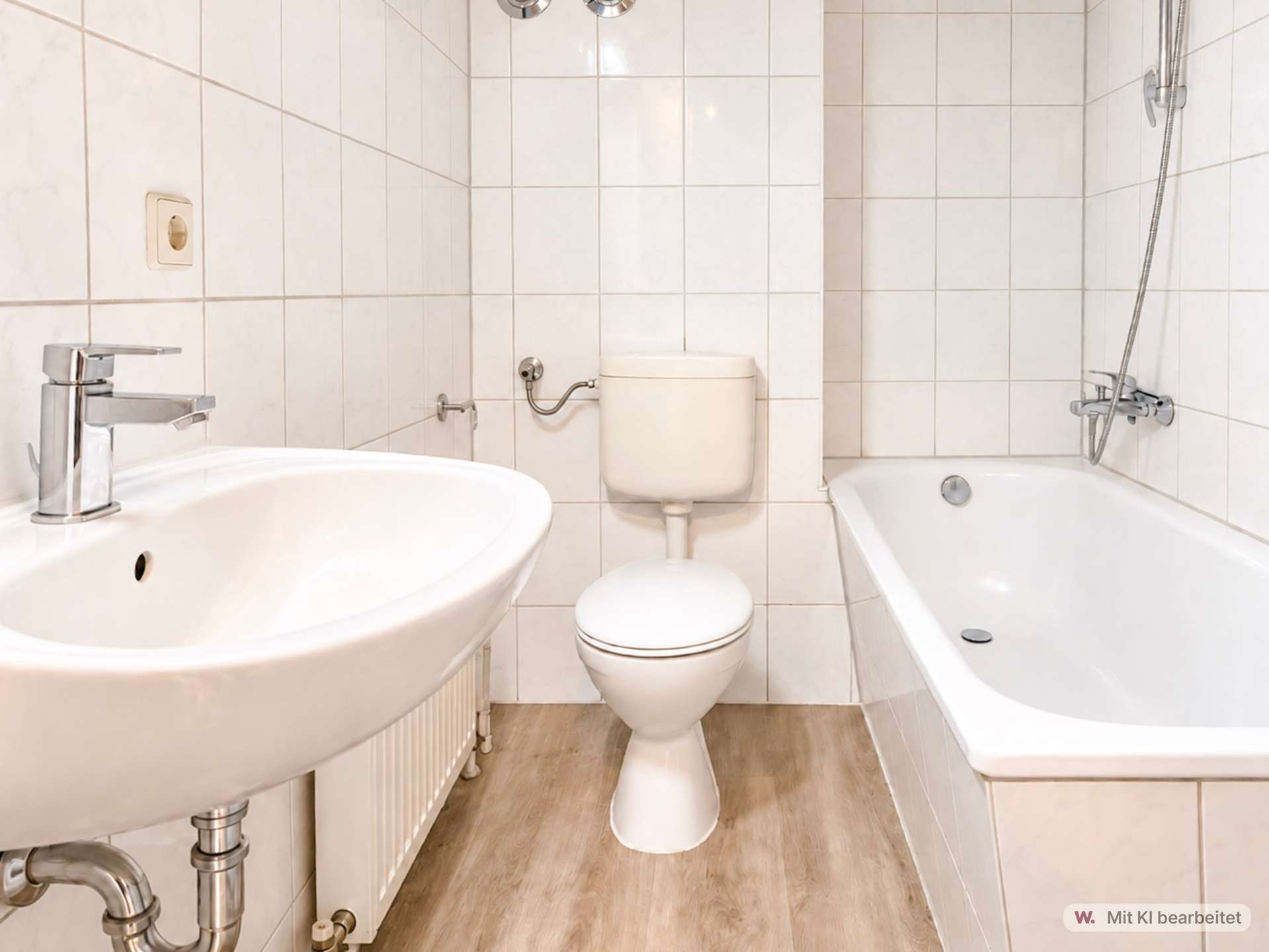Badezimmer (KI beräumt)