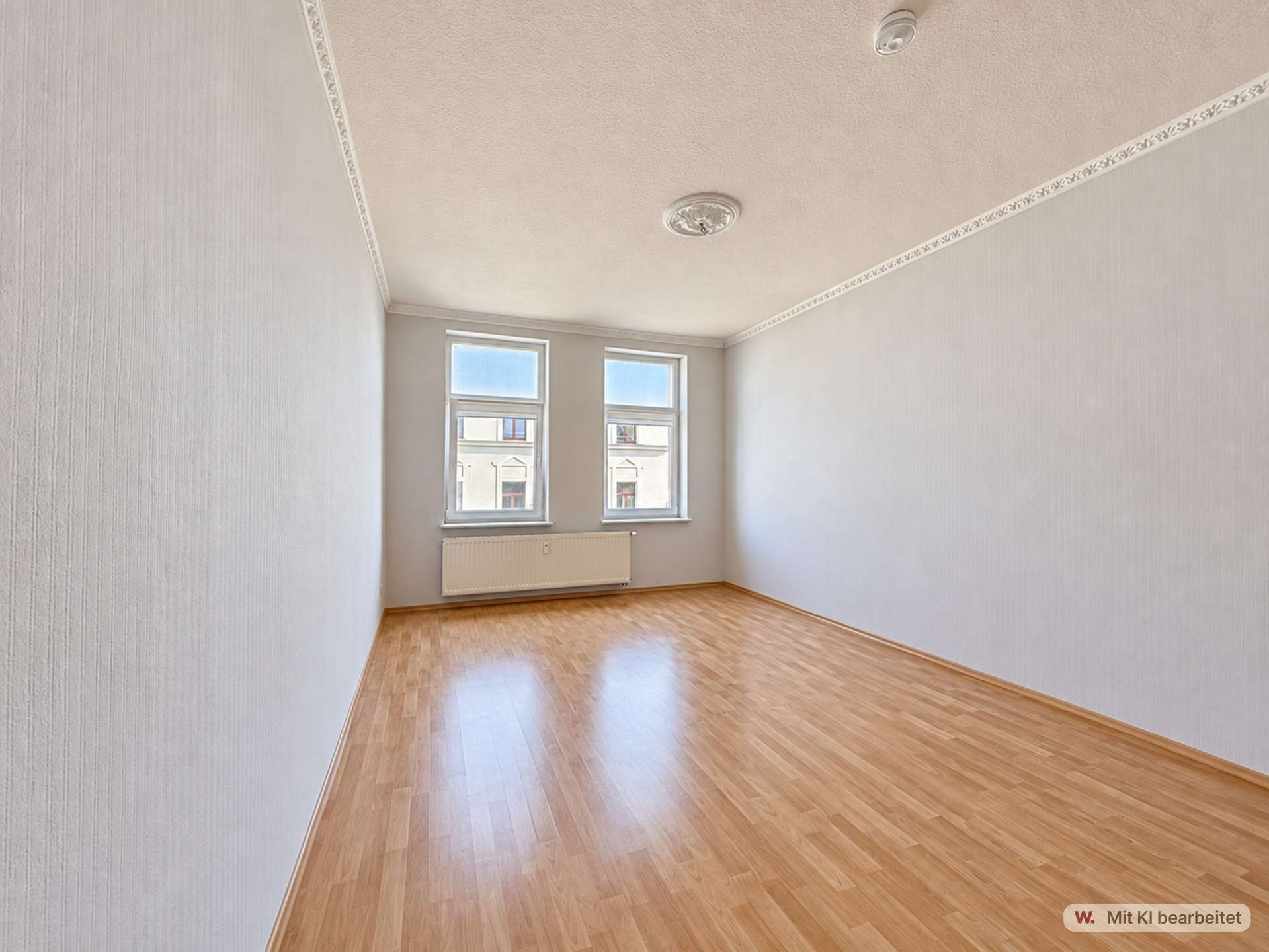 Wohnzimmer mit Stuck
