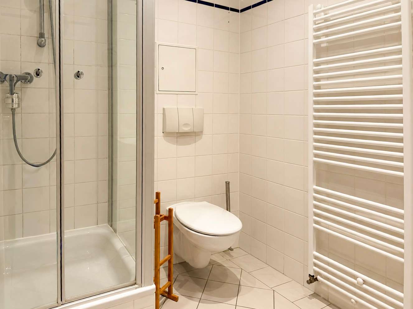 Gäste-Bad mit Dusche