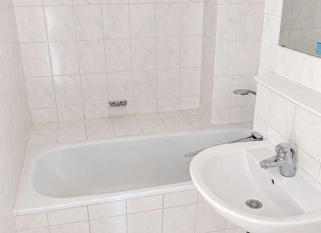 Bad mit Wanne