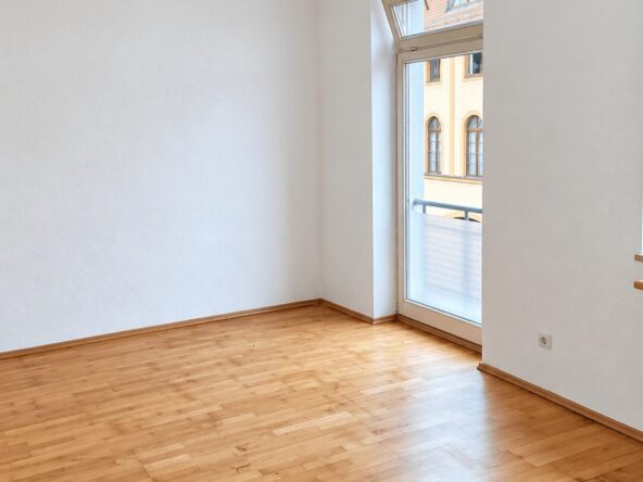 Geräumiges Wonzimmer