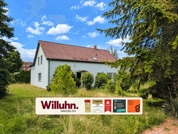 Hausansicht im Grünen
