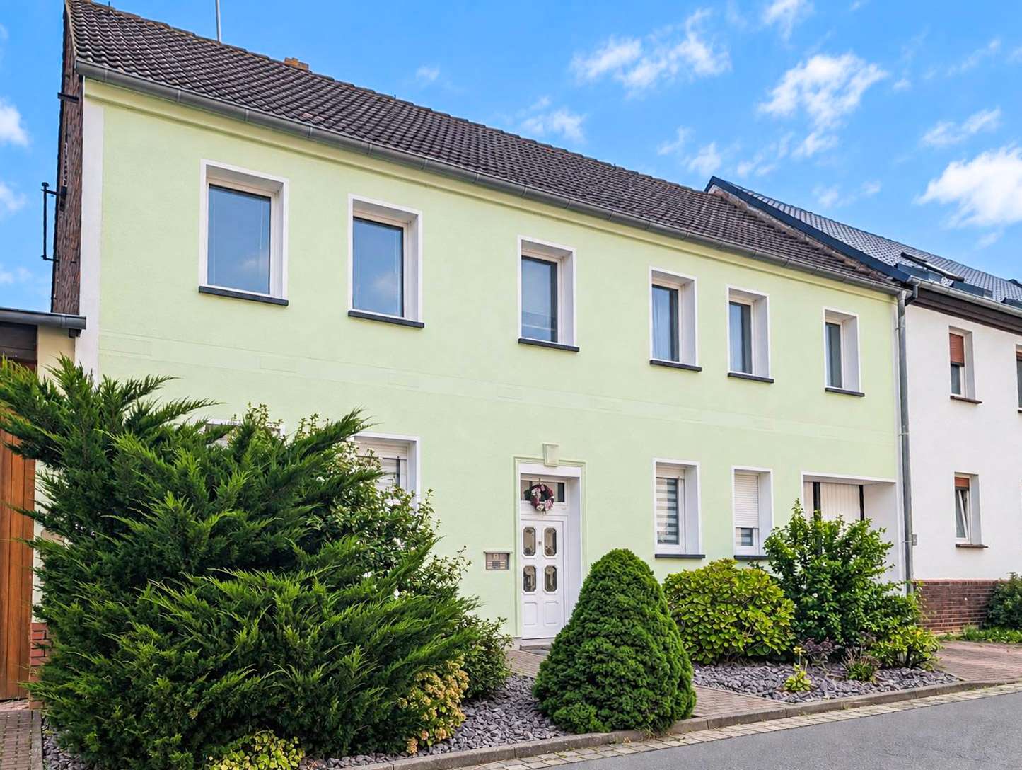 Straßenansicht