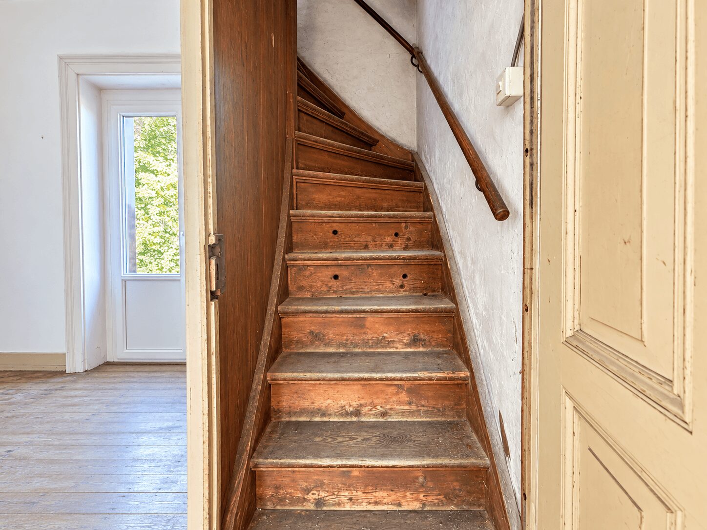 Treppe ins Dach