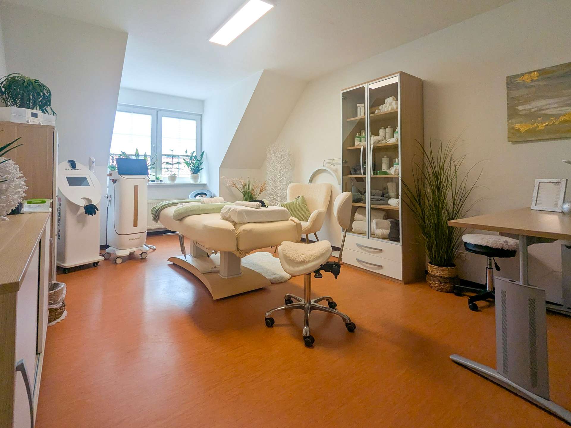 Haus 33_DG_GE08_Raum1