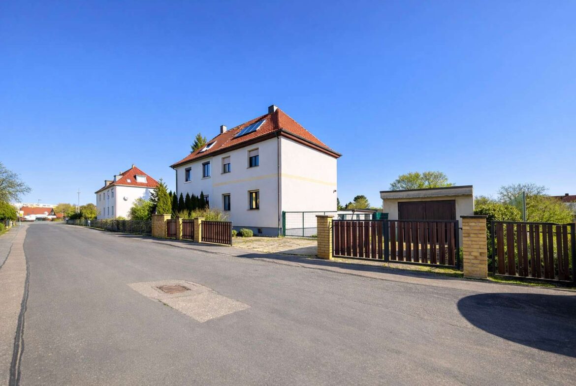 Straßenansicht
