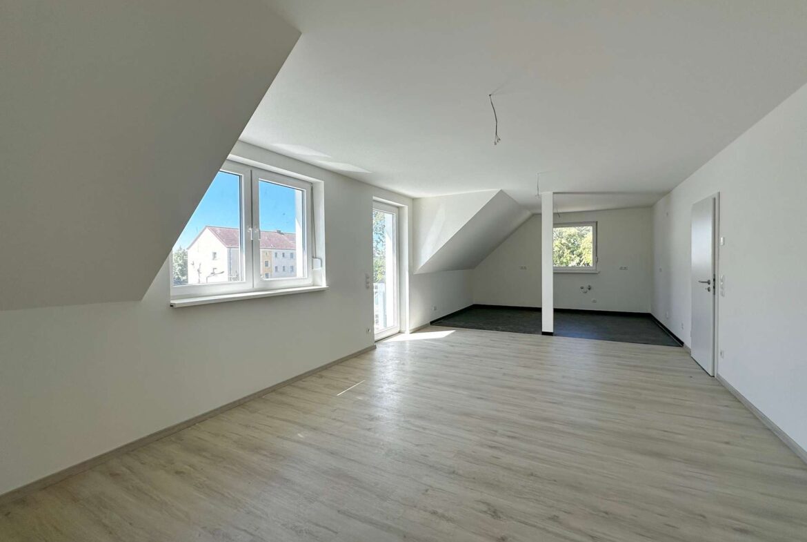 Musterwohnung_Lichtdurchfluteter Wohnbereich