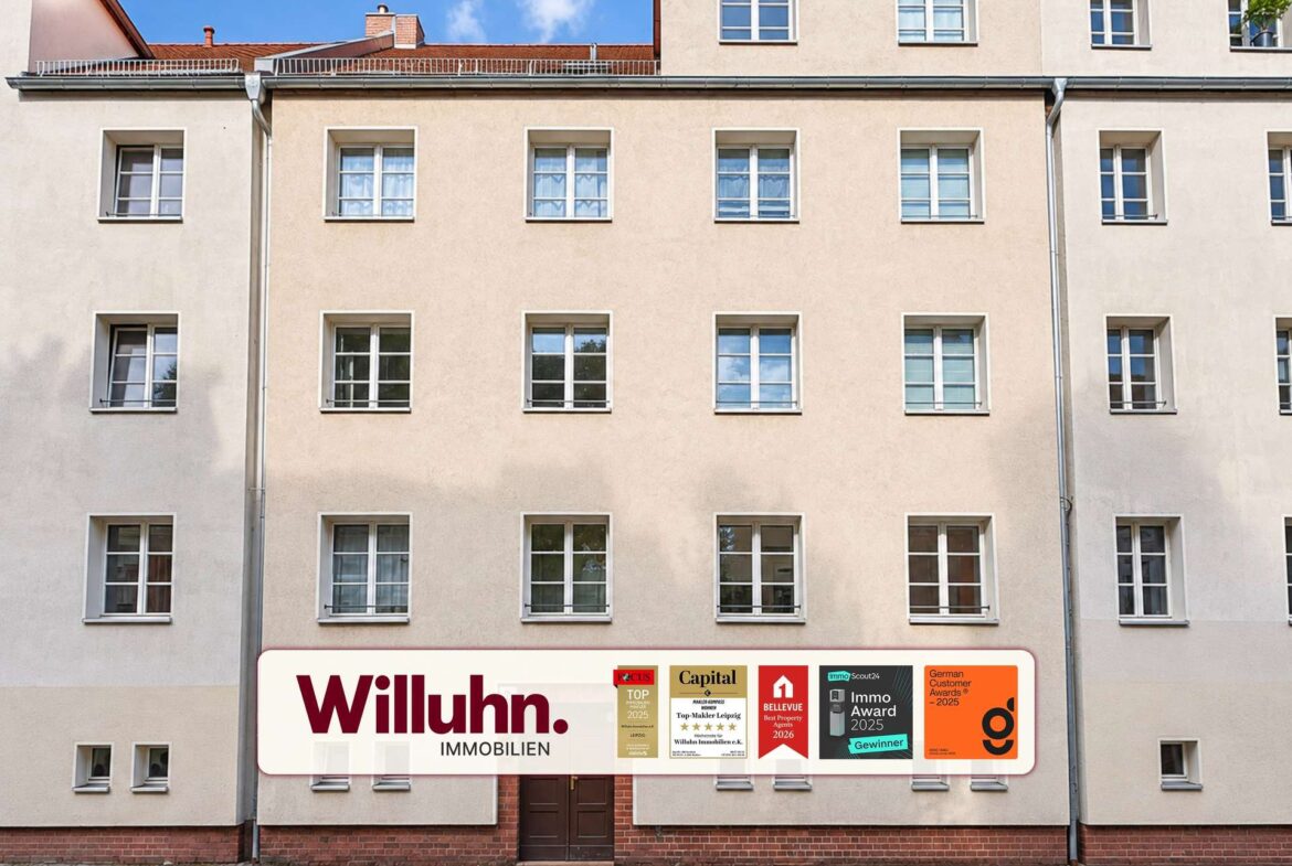 9-Symmetrische Fassade mit Eingang Nummer 2-cover