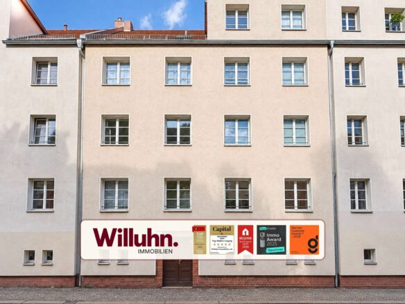 9-Symmetrische Fassade mit Eingang Nummer 2-cover