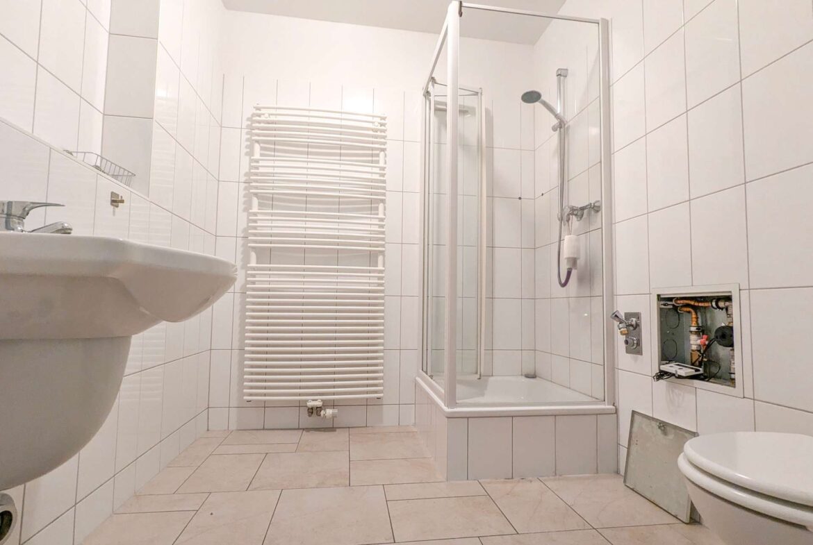Bad mit Dusche