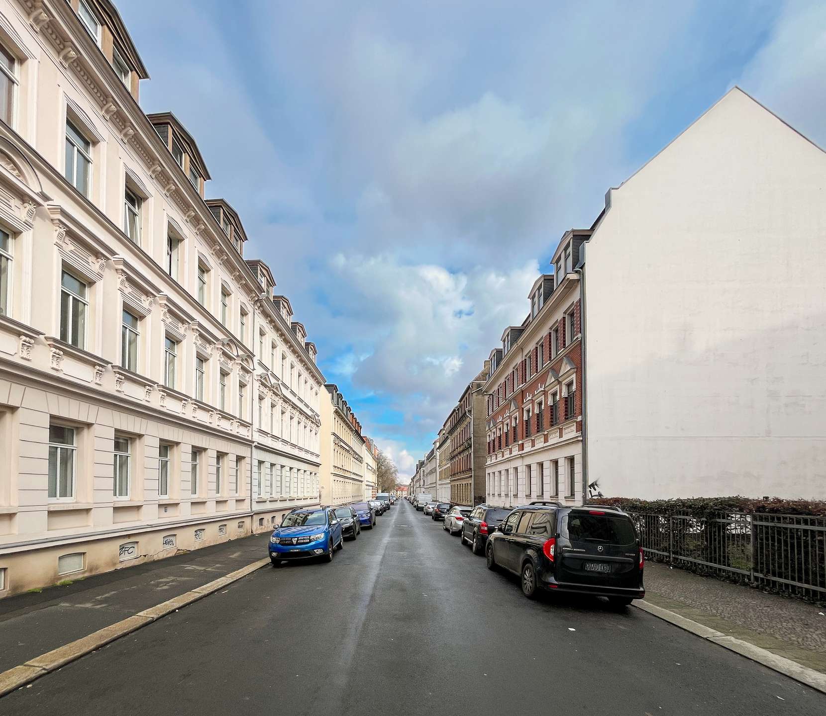 Straßenansicht